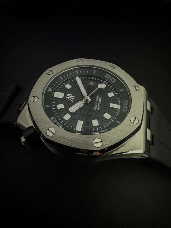 AP master copy automatic watch