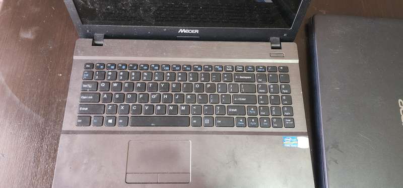 Mecer Xpression W550EU Notebook (non working/for spares or repairs)