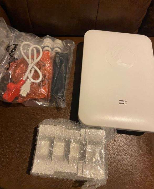 Cambium cnPilot e500 Wi-Fi 5 Outdoor Wireless Access Point
