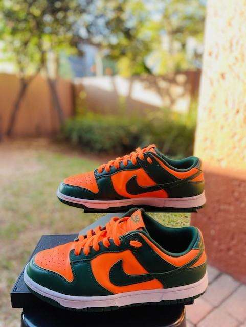Nike Dunks - Miami hurricanes