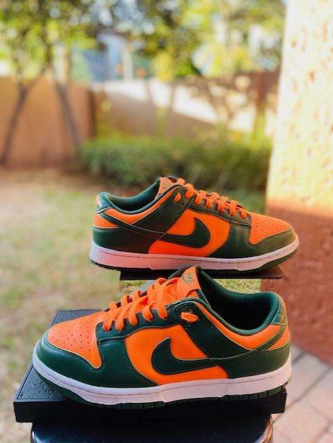 Nike Dunks - Miami hurricanes