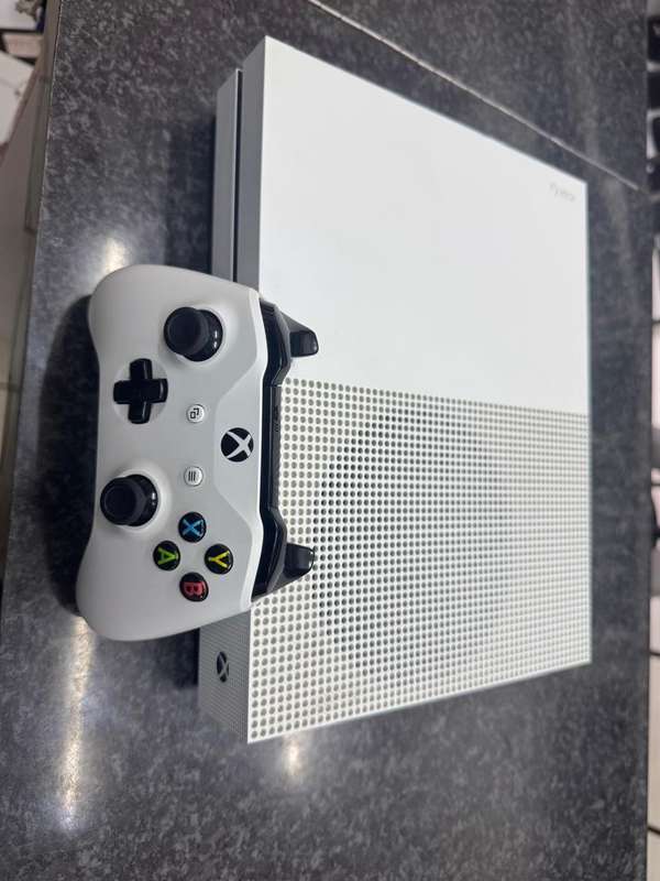 X Box One S, CD Edition, 1 TB HDD, Single Controller