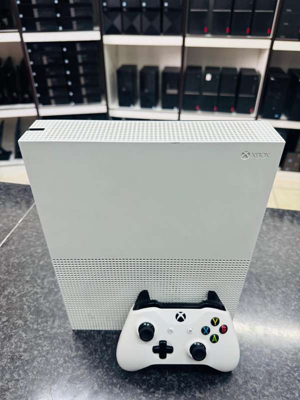 X Box One S, CD Edition, 1 TB HDD, Single Controller
