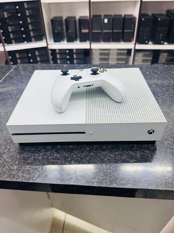X Box One S, CD Edition, 1 TB HDD, Single Controller