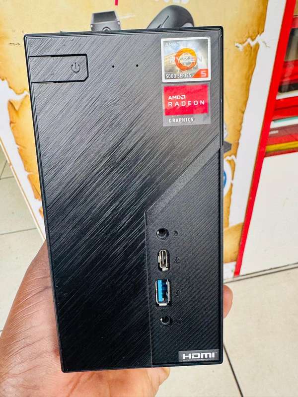 Asrock Desk Mini - AMD Ryzen 5 5600g PC 512 SSD, 32 GB  Ram, 2 GB Dedicated AMD Radeon(TM) Graphics
