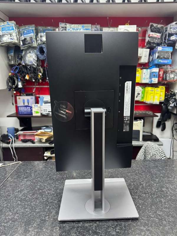HP PRODESK 600 G3 SFF CORE i3 6 Gen 2.8 GHZ 8 GB RAM 128 GB SSD WINDOWS 11 PRO 22 Inch HP Monitor