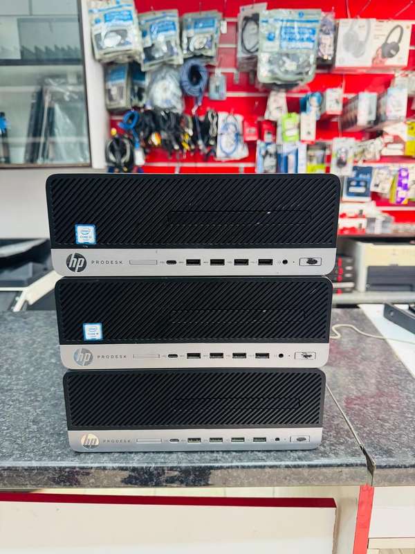 HP PRODESK 600 G3 SFF CORE i3 6 Gen 2.8 GHZ 8 GB RAM 128 GB SSD WINDOWS 11 PRO 22 Inch HP Monitor