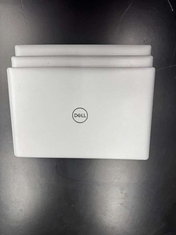Dell Latitude 5520 I5-1145G7 16GB Ram 256GB Solid State Drive 15.6"FHD Notebook