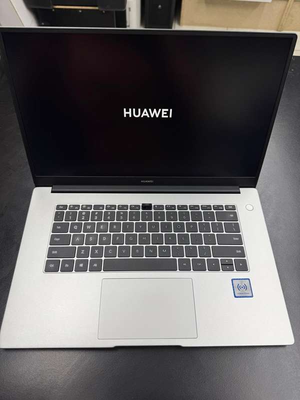 Huawei Matebook D15 Notebook PC  AMD Ryzen 7 3700U / 15.6 FHD / 8GB RAM / 512GB / Win 11 Pro