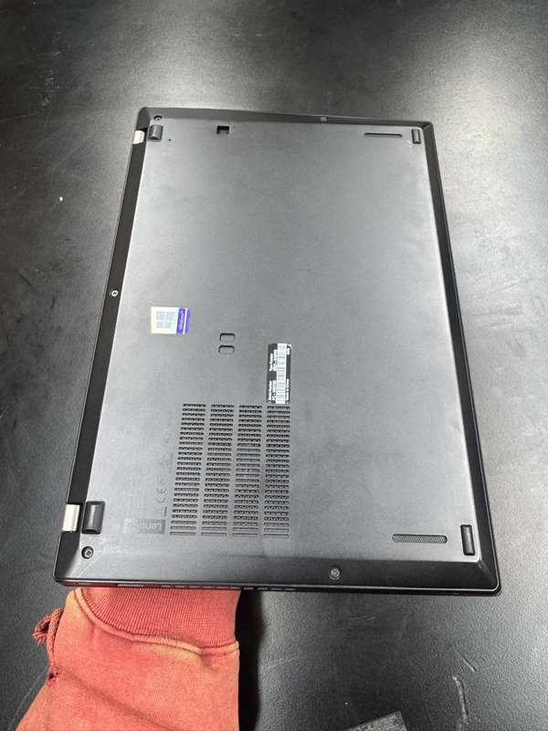 Lenovo ThinkPad x390 Business Class Laptop - i5 8th gen, 16GB RAM, 256GB NVMe SSD