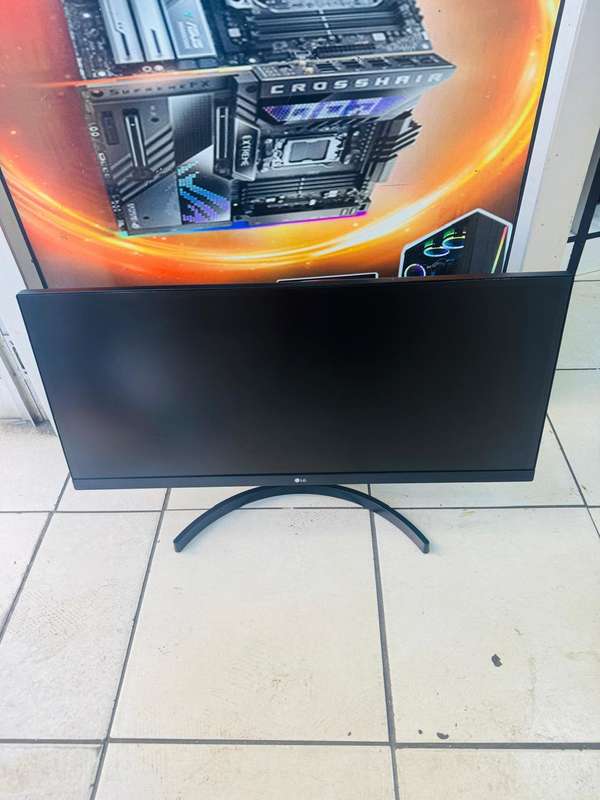 LG 29WL500 Ultra Wide 29 UW-UXGA (3840×2160) 75Hz 5ms IPS 4K Monitor
