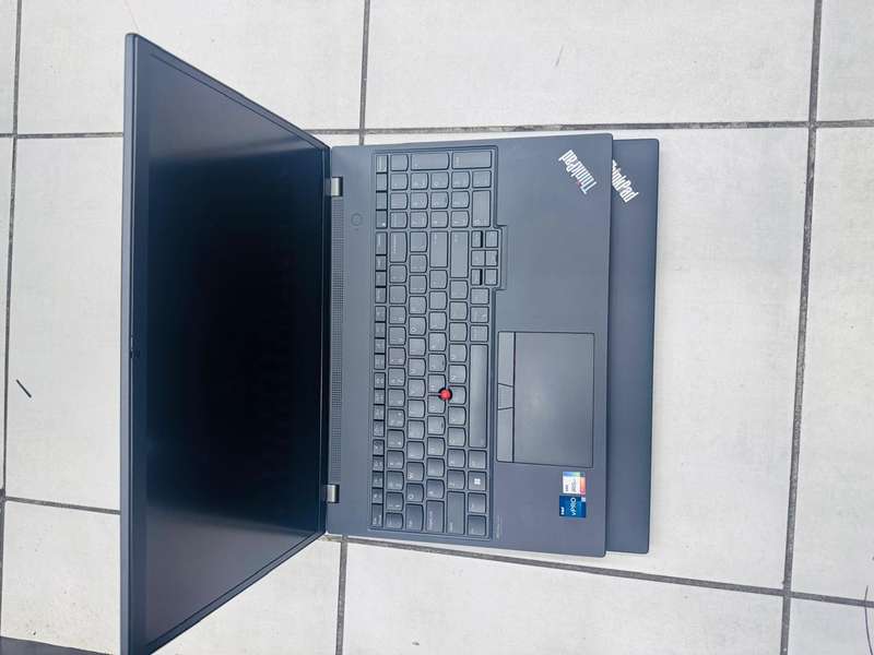 Lenovo ThinkPad T16 Gen 1 Notebook PC  Core i7-1255U / 16.0 WUXGA / 32GB RAM / 512GB SSD Gen 4x4