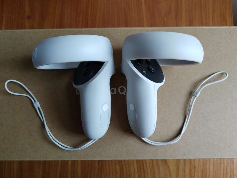 Oculus Quest 2 VR Headset