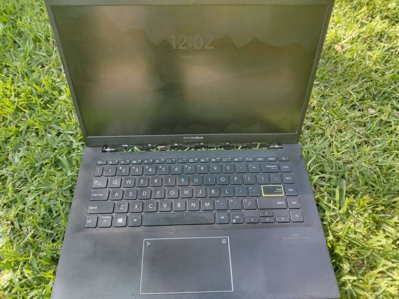 Asus vivobook 14