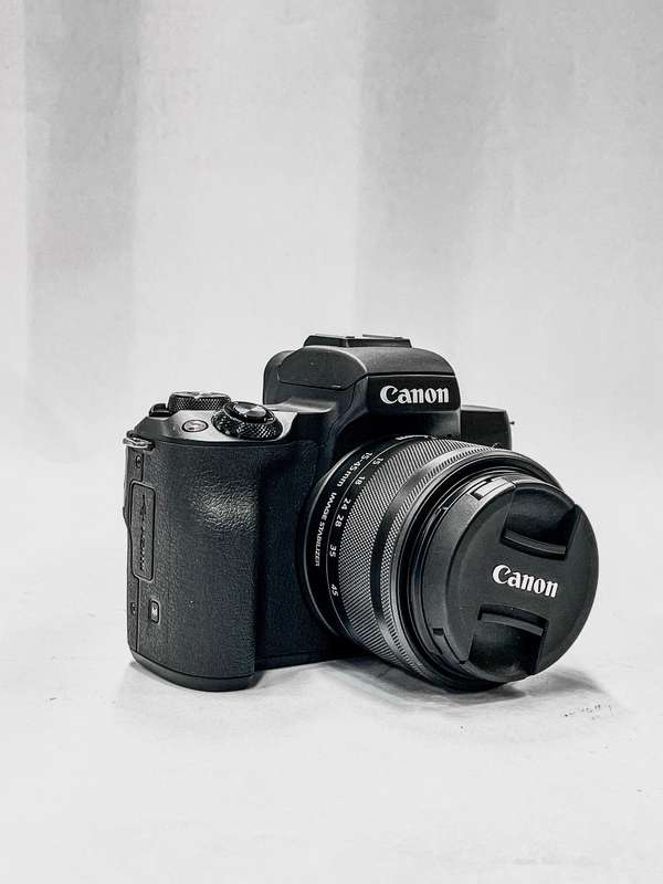 Canon EOS M50 Mark II + 15-45mm  Mirrorless Camera kit
