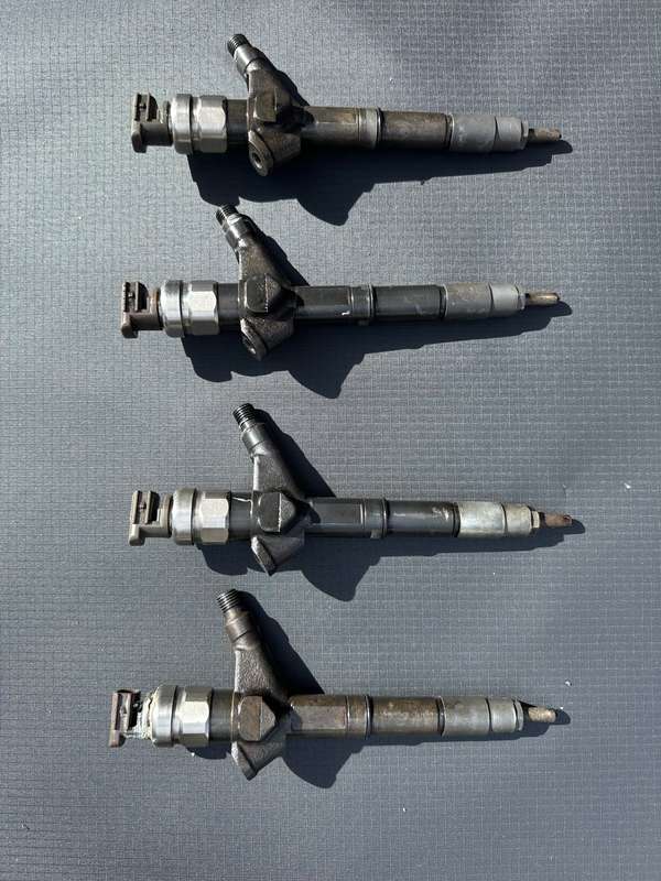 Injectors NIssan Navara Pathfinder YD25 16600-EB300