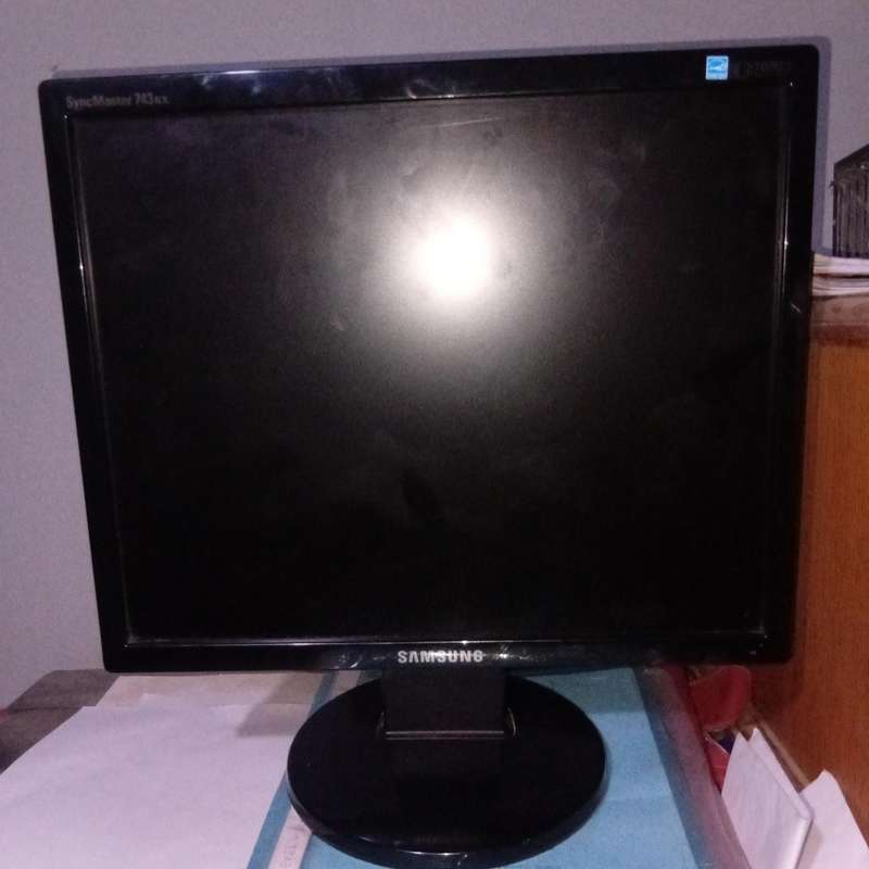 Samsung 743NX LCD Monitor