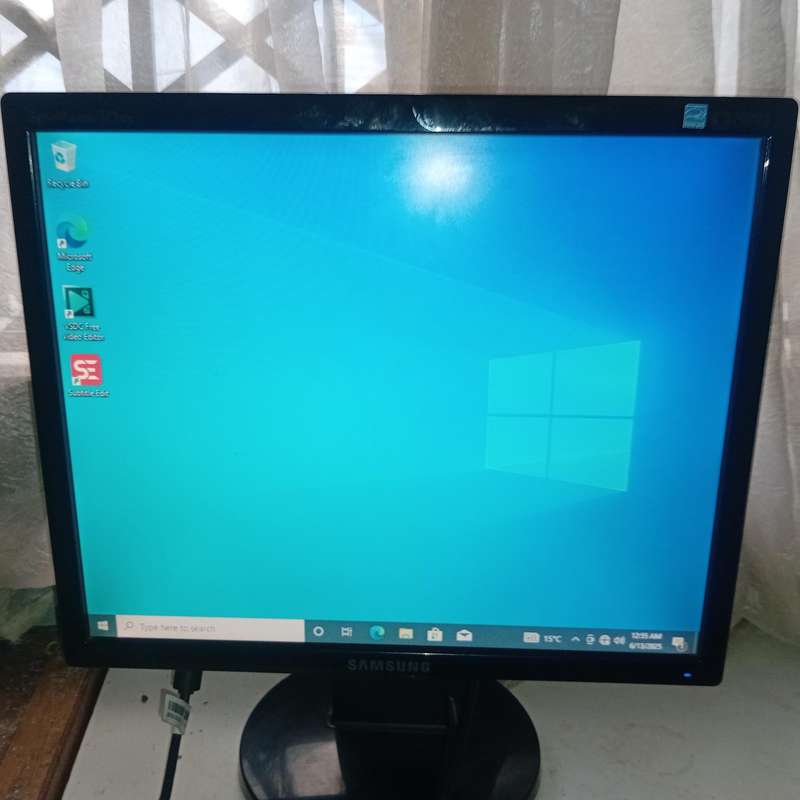 Samsung 743NX LCD Monitor