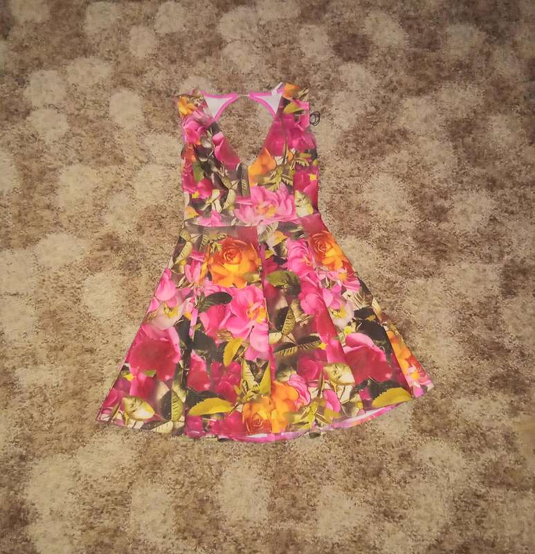 Ladies dress