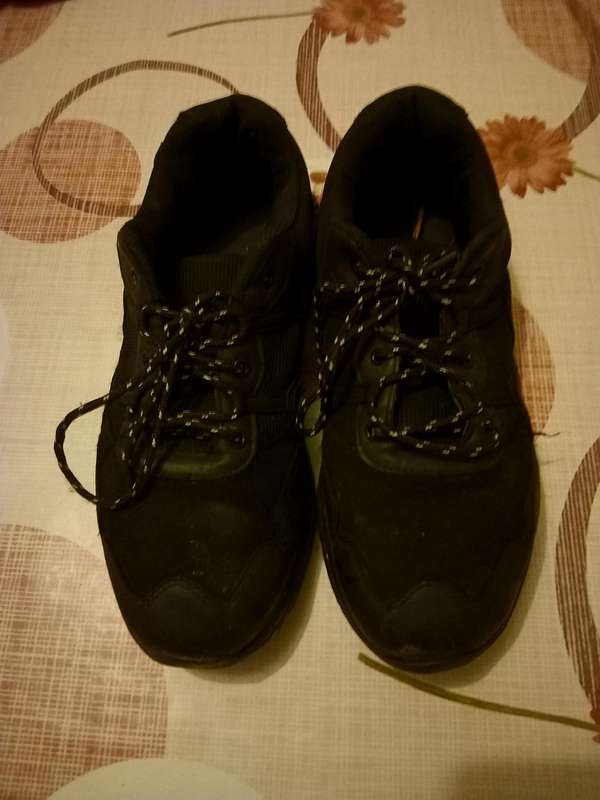 Men's takkies