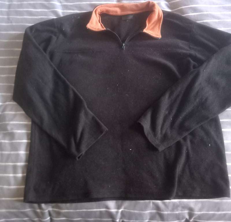 Men's Top