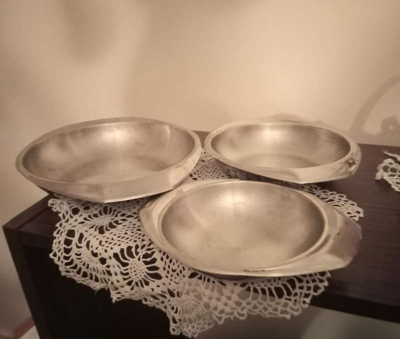 3 x silver dishes