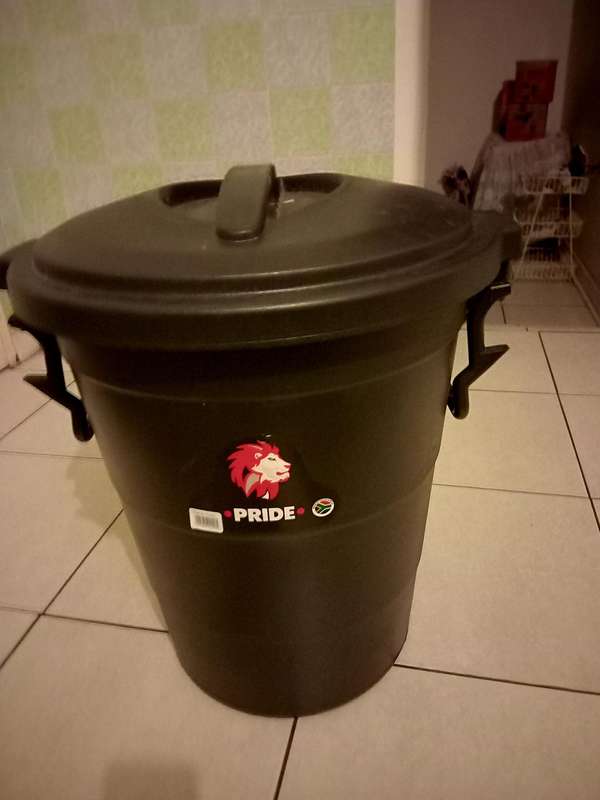 Dust bin 75 L