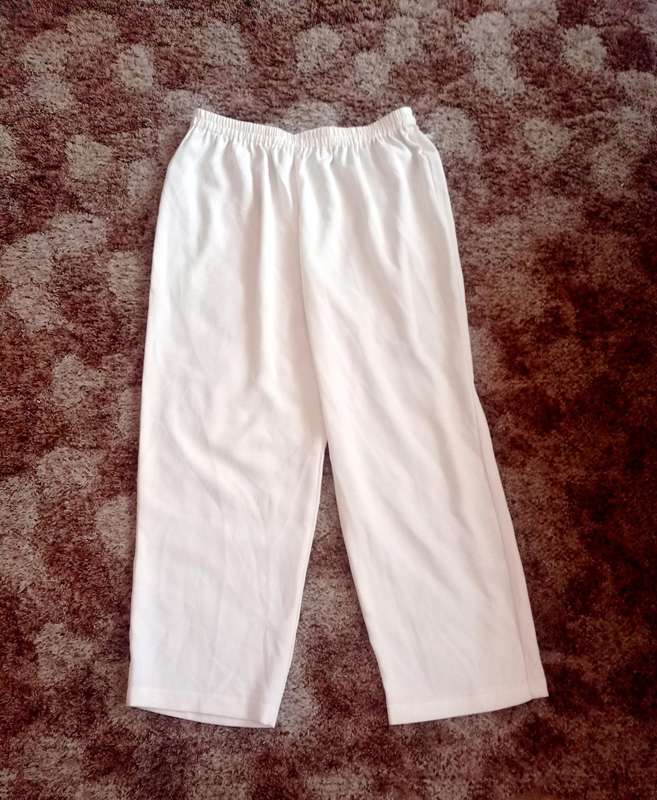 Ladies pants