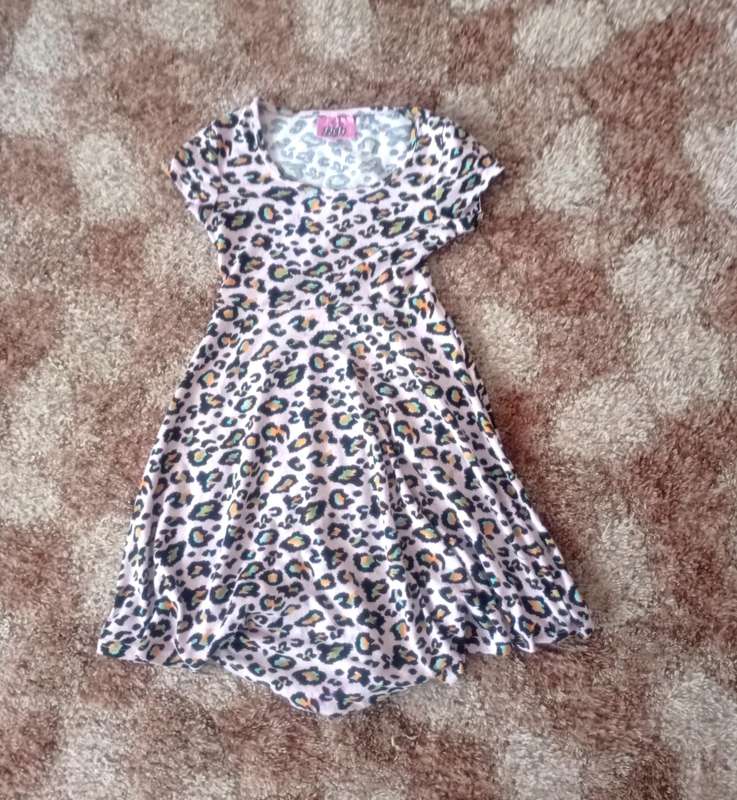Kiddies dress 8-9 years