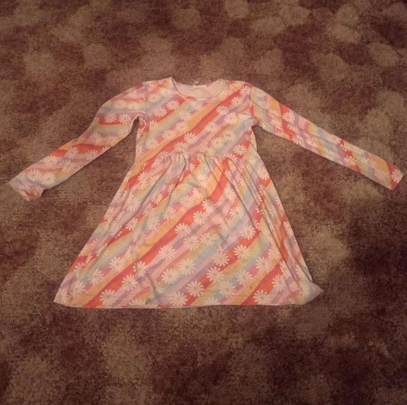 Girls dress