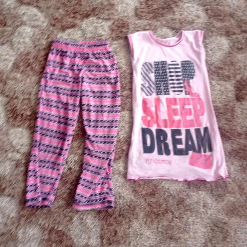 Girls pyjamas