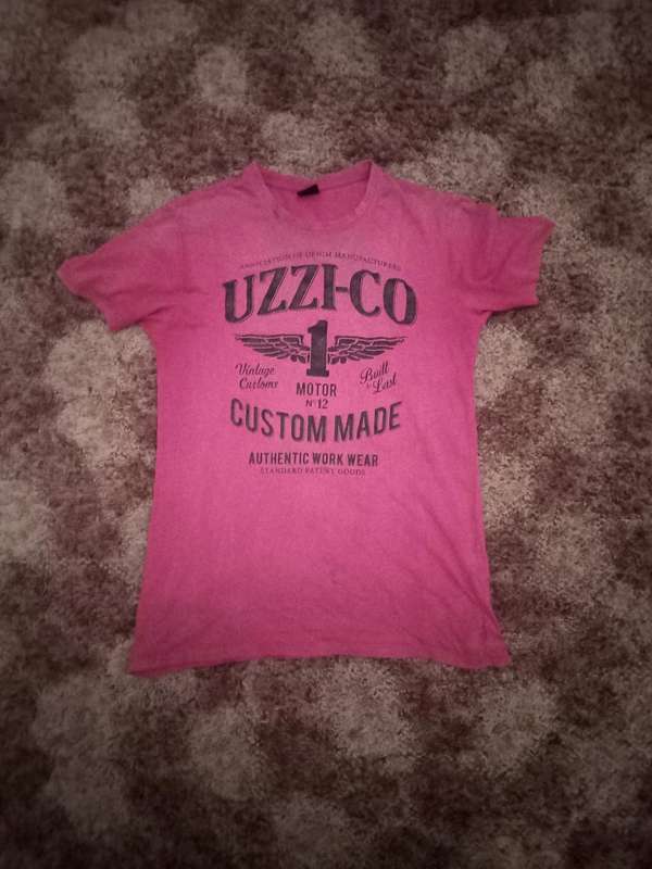 Men's T shirt