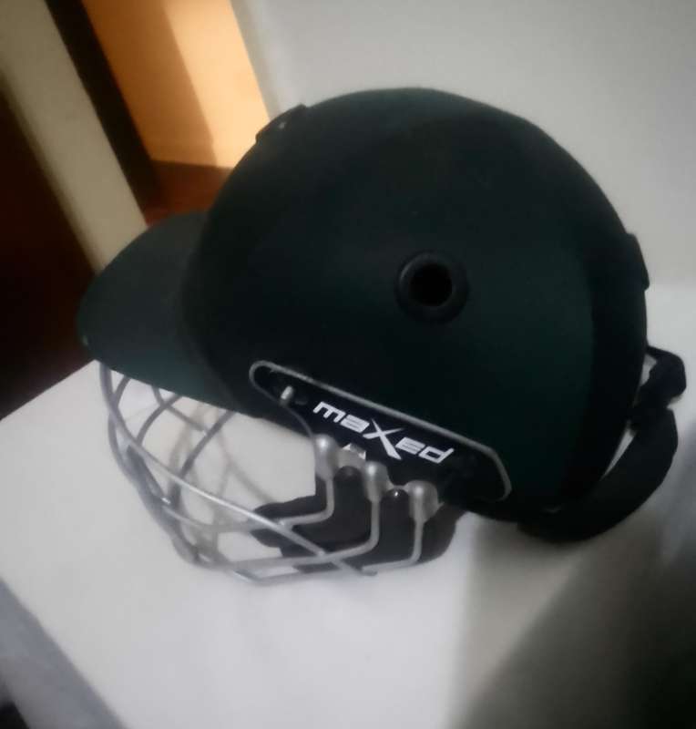 Cricket helmet  Maxed