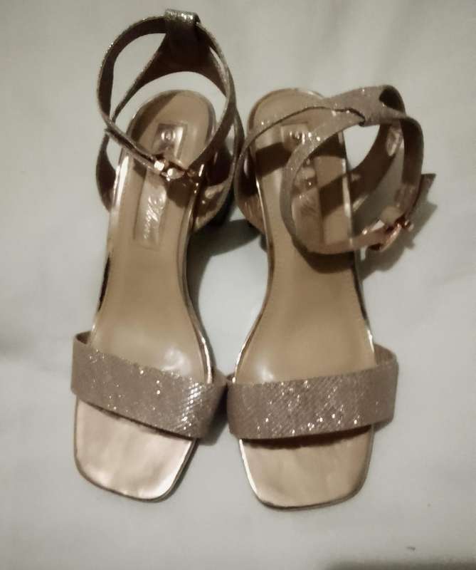 Ladies sandles Emily Moon
