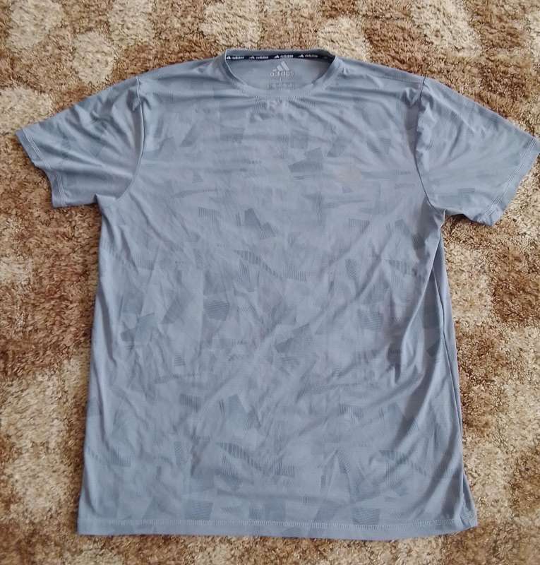 Mens Adidas T shirt