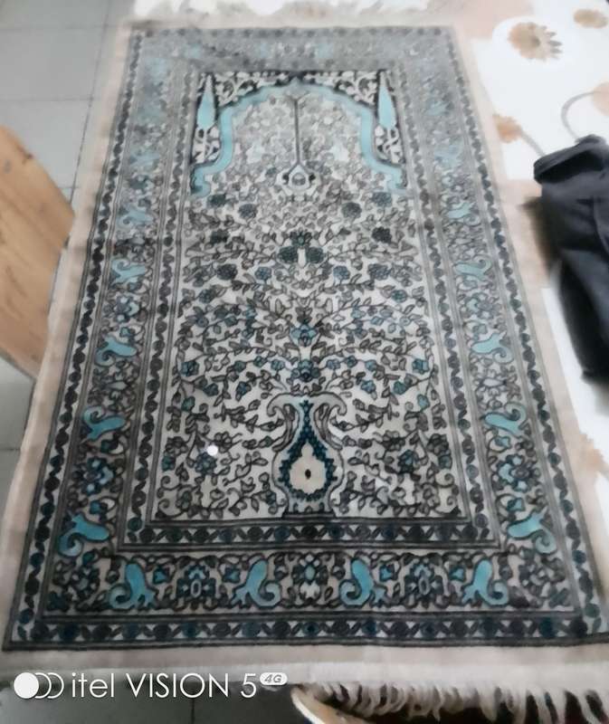 Islamic prayer carpet