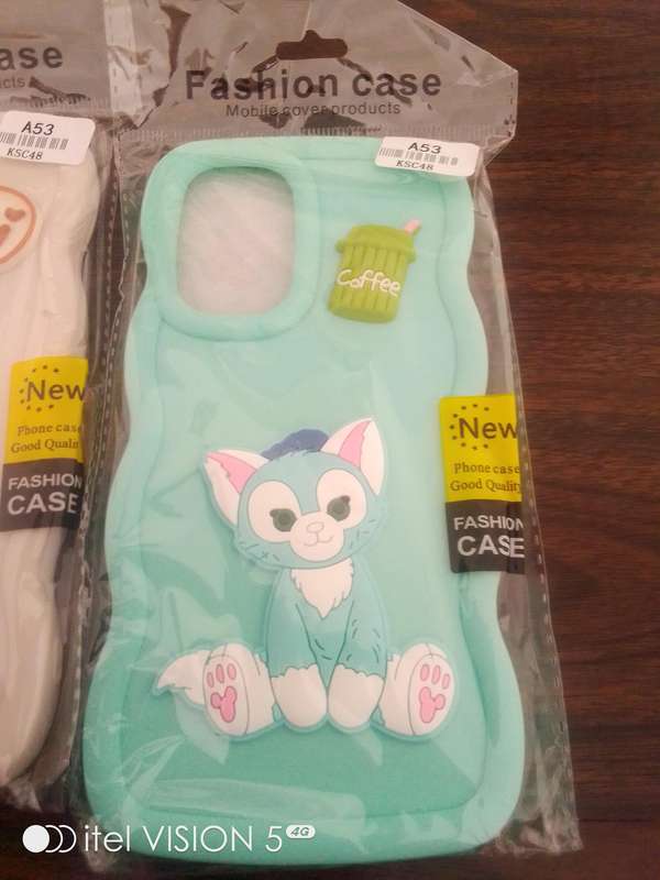 Fashion cases 3 on auction