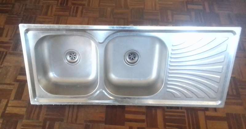 Double kitchen sink