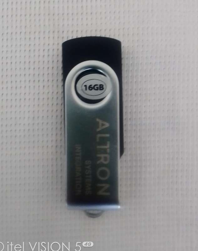 USB 16 GB Altron