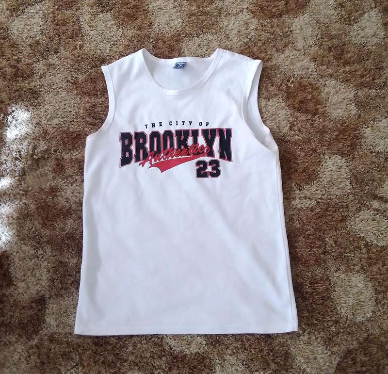 Mens  T shirt