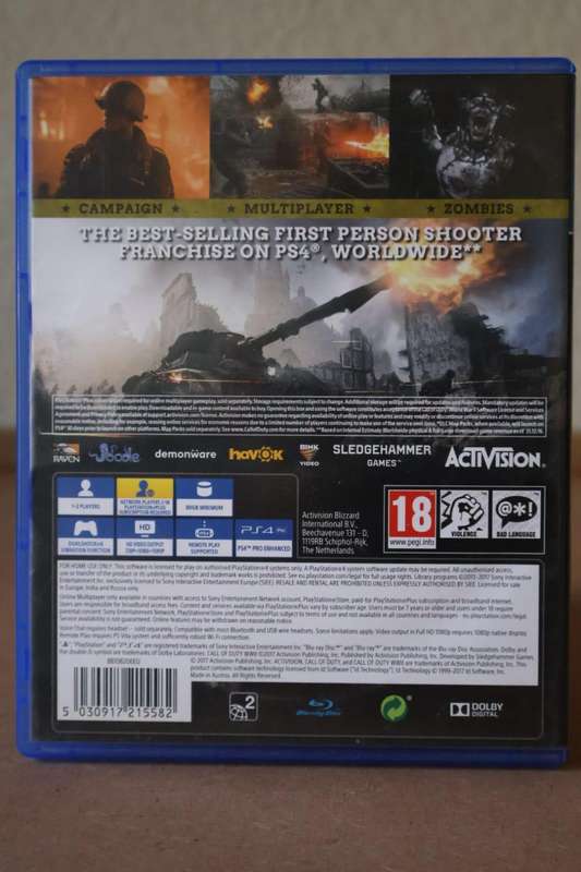 Bundle | Call of Duty: Black Ops 4 & Call of Duty: WWII (PS4)