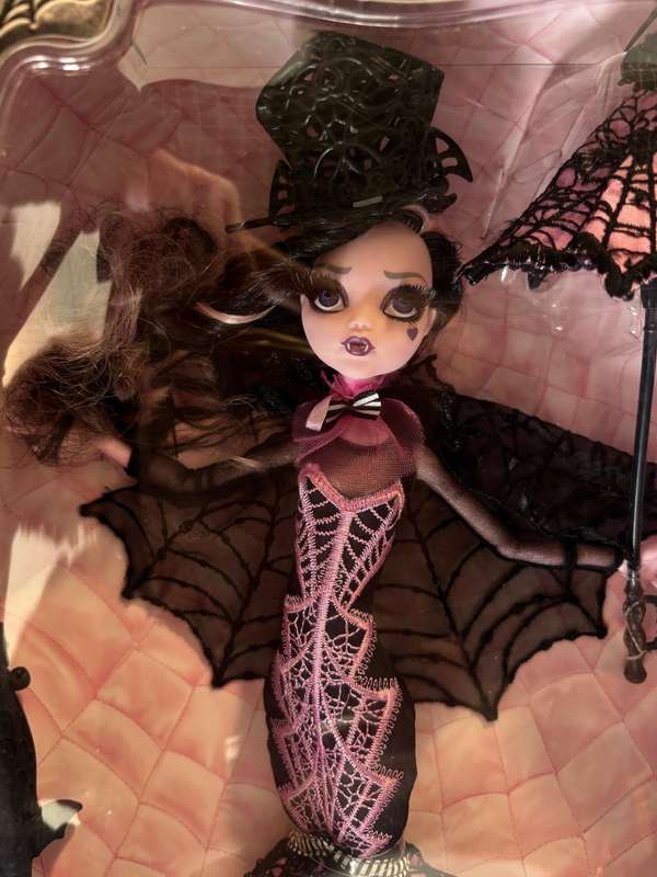 Monster High Draculaura Collector Doll 2015 (New/Unopened)
