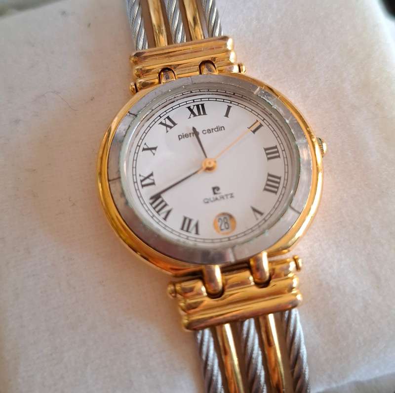 Pierre Cardin Quartz Mens Watch with Box, Papers and Extra Links