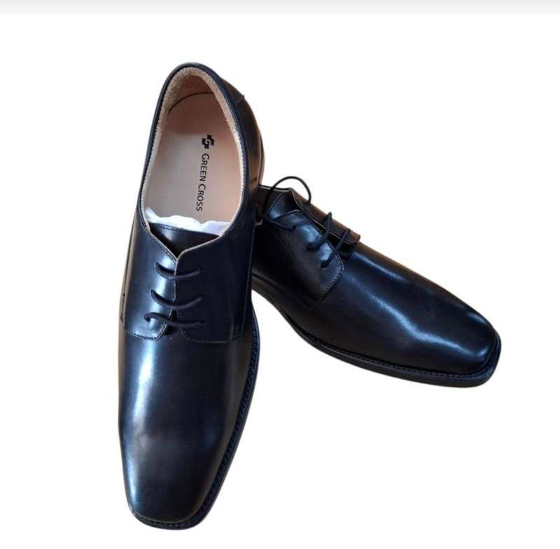 Green Cross Mens Dress Shoes in Box with Extra Laces