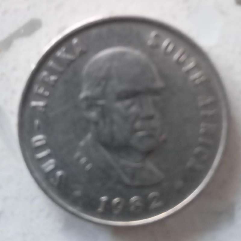 1982 5 CENTS SOUTH AFRICA..RARE..FOR COLLECTOR