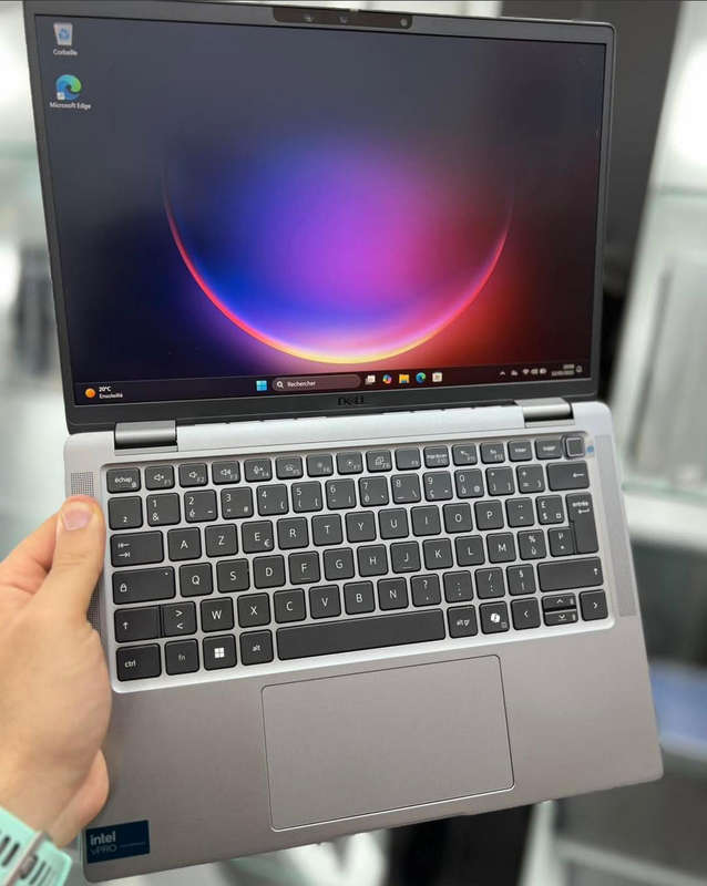 Dell Latitude 7350 Laptop/Notebook Ultra Intel Core 5 135U vPro® i5 (Brand New)