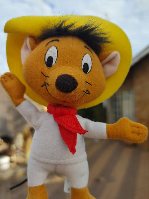 Looney tunes- speedy Gonzales plush toy