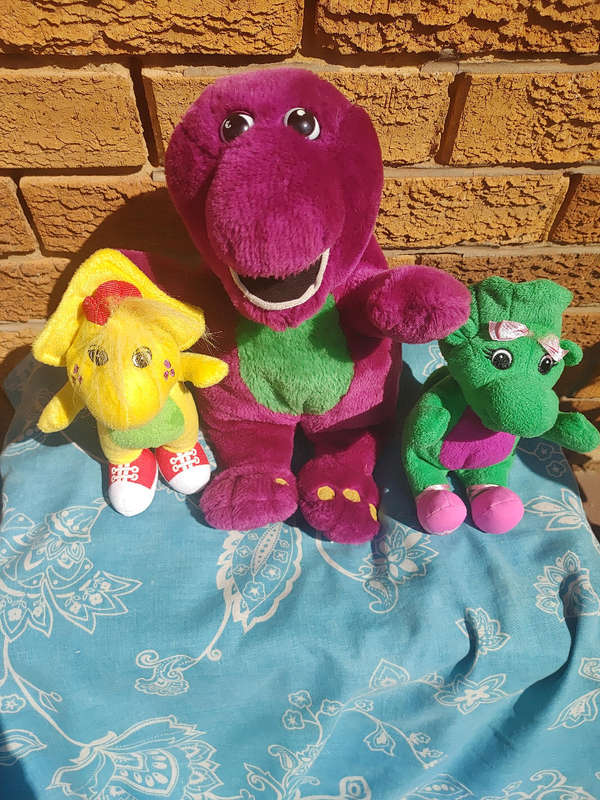 Barney & friends plush toys