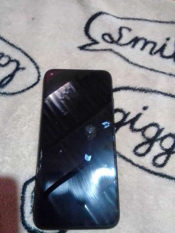 HUAWEI P40 LITE SMARTPHONE|| 128G/ 6G, QUAD 48MP AI CAM, FINGERPRINT IMMACULATE CONDITION, BARGAIN
