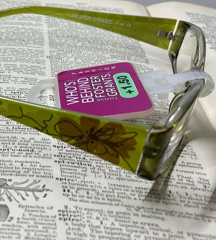 Foster Grant +1.50 Reading Glasses  Green Natural Floral Design | RFXLAA100MT | Stylish & Comfortab